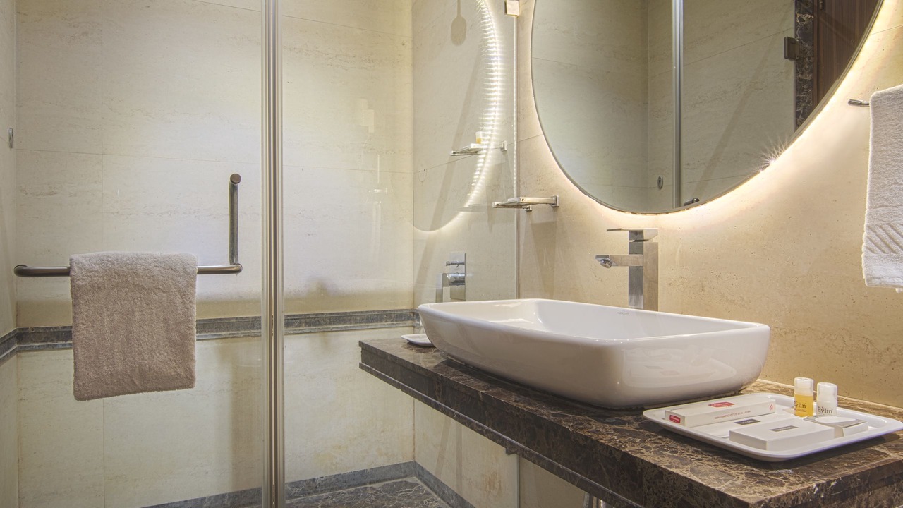Photo of Bathroom in Ellis Bridge