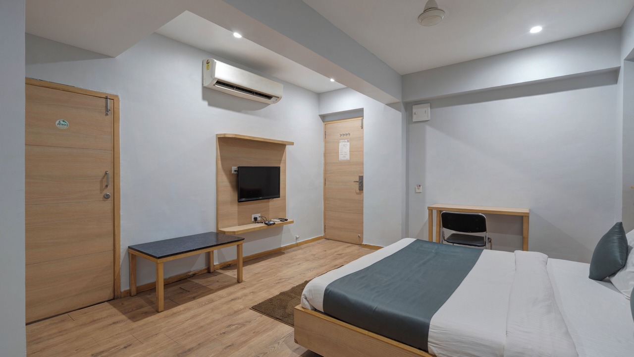 Photo of Bedroom in Gandhinagar