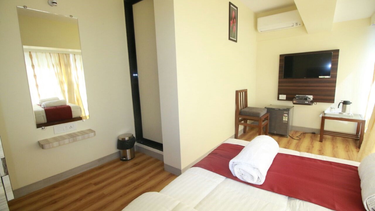Photo of Bedroom in Vile Parle West