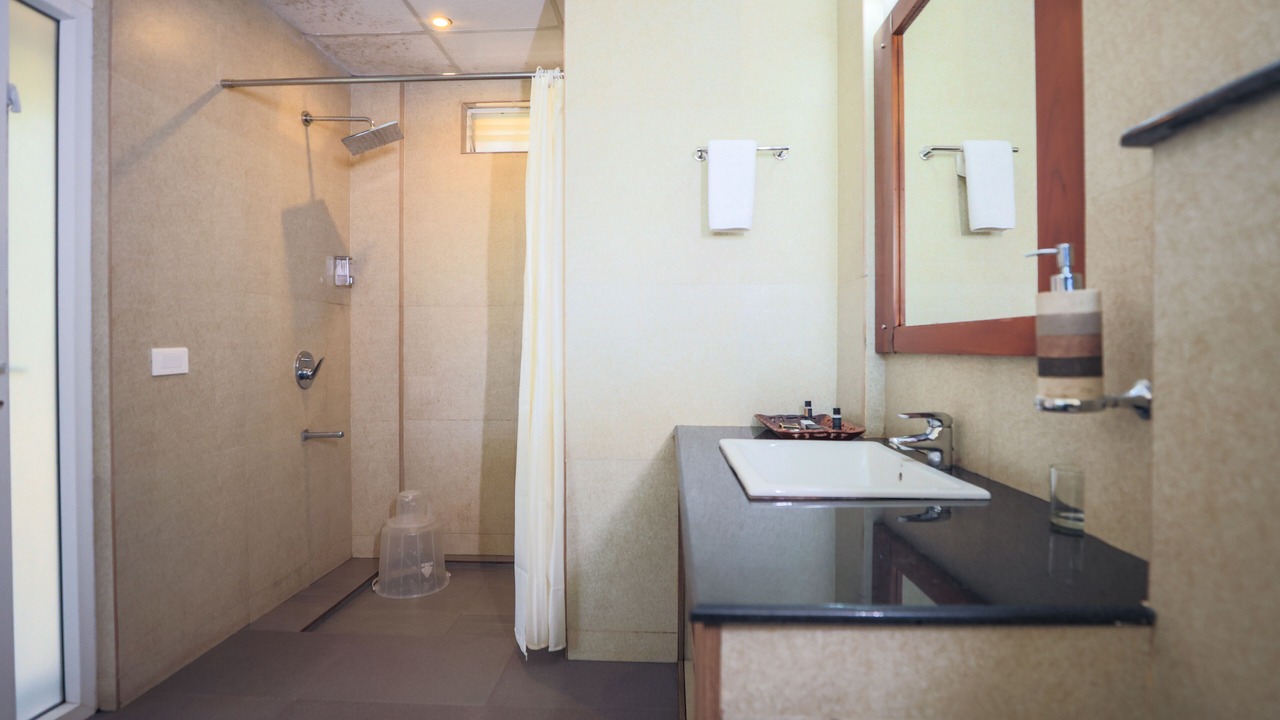 Photo of Bathroom in Chinnakanal