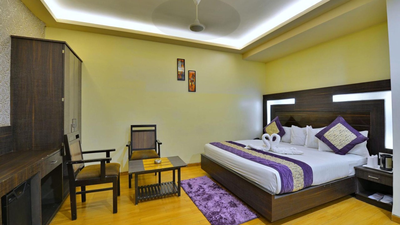 Photo of Bedroom in Jabalpur
