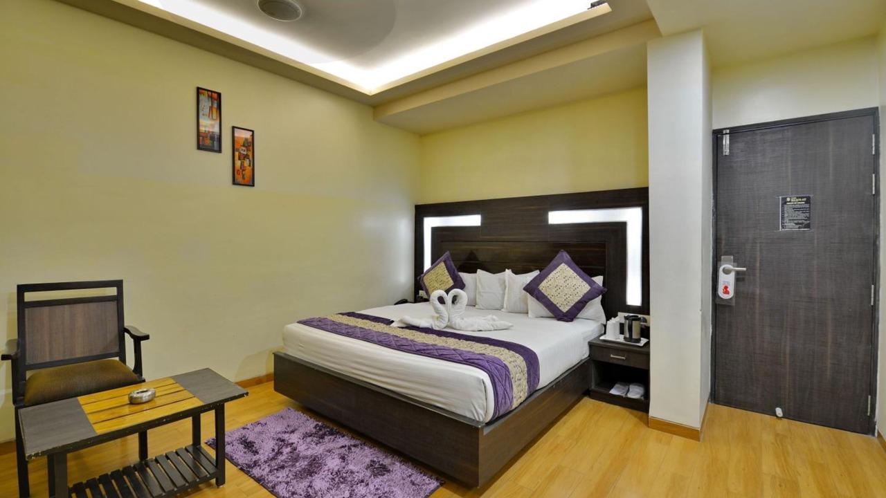 Photo of Bedroom in Jabalpur