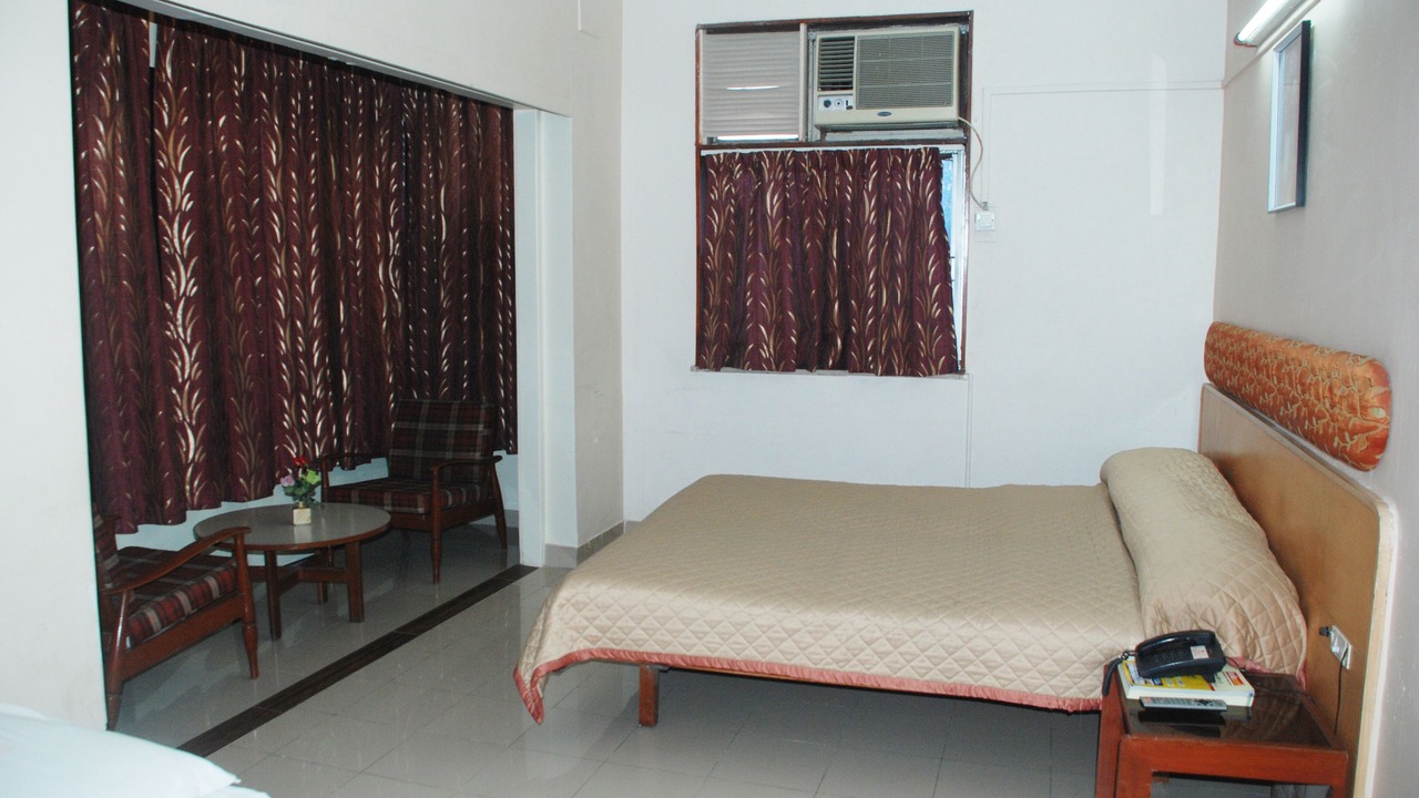 Photo of Bedroom in Deccan Gymkhana