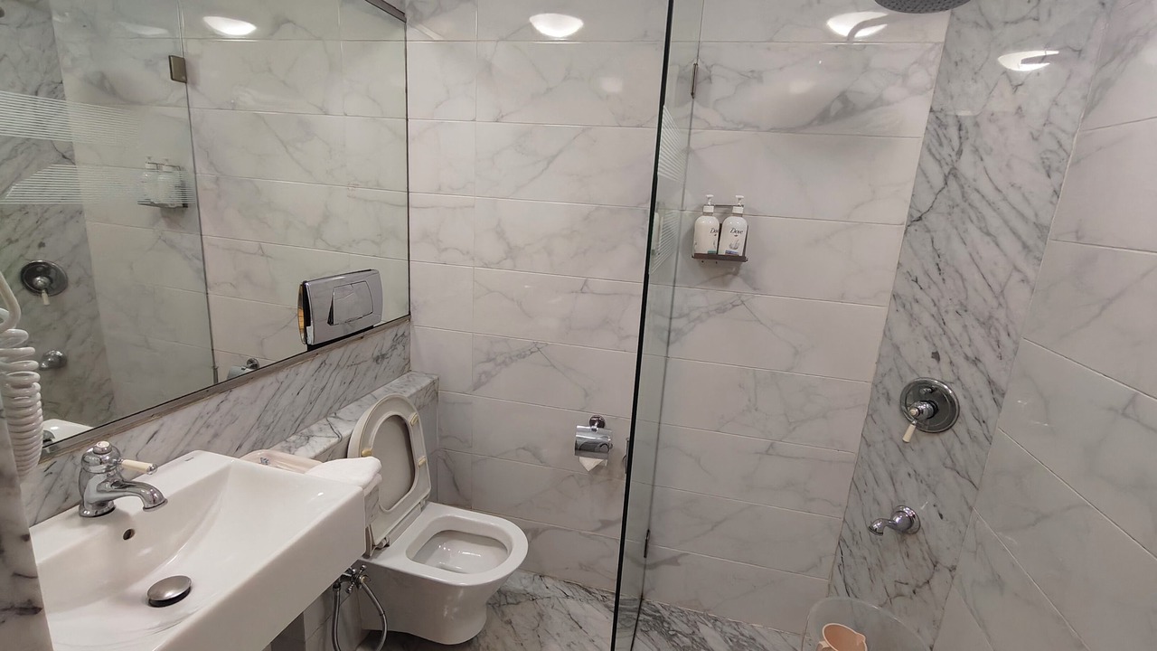 Photo of Bathroom in Santacruz