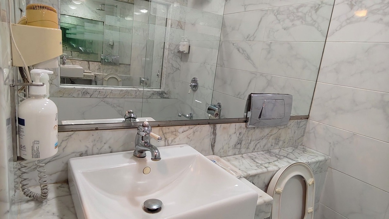 Photo of Bathroom in Santacruz