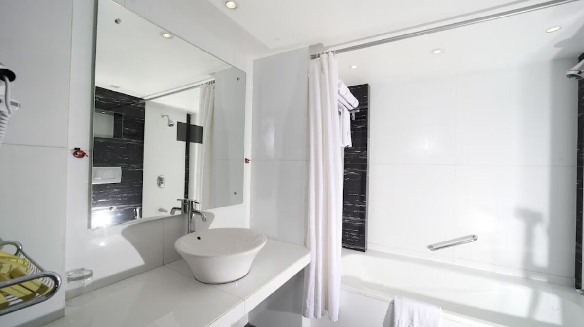 Photo of Bathroom in Sakinaka