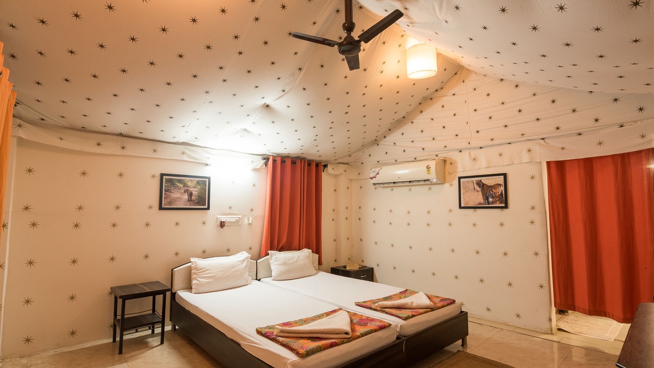 Photo of Bedroom in Moharli