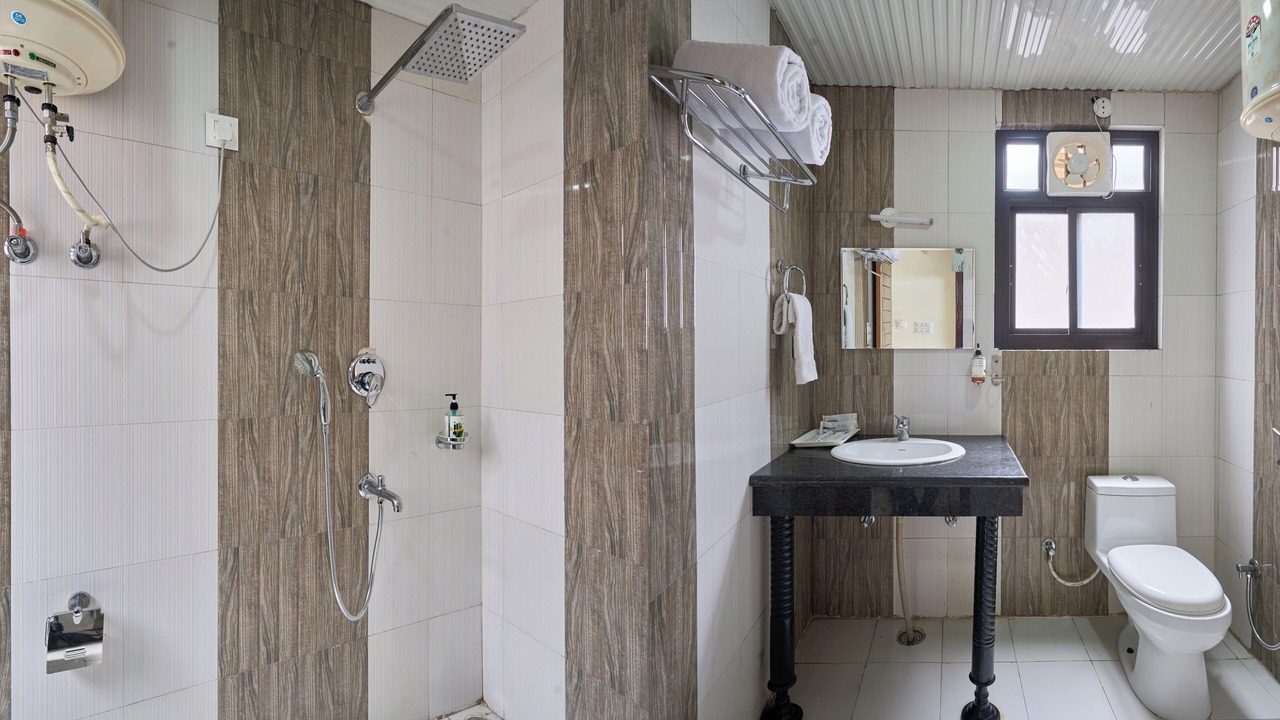 Photo of Bathroom in McLeod Ganj