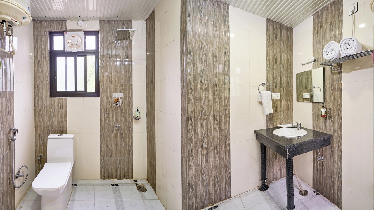 Photo of Bathroom in McLeod Ganj