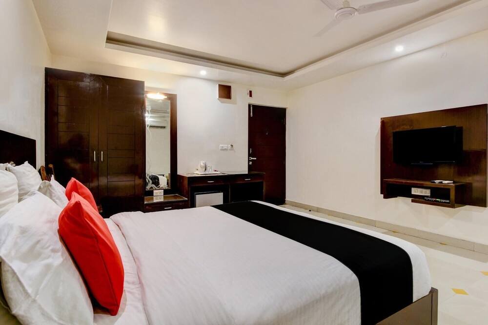 Photo of Bedroom in Adarsh Nagar