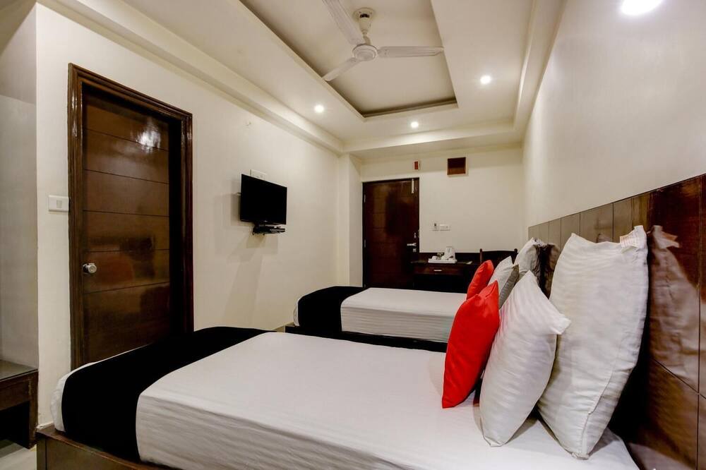 Photo of Bedroom in Adarsh Nagar