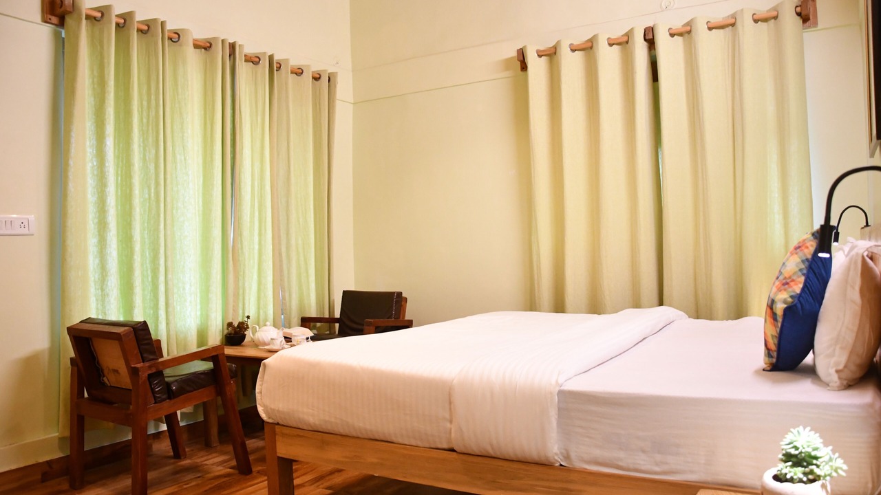 Photo of Bedroom in Mukteshwar