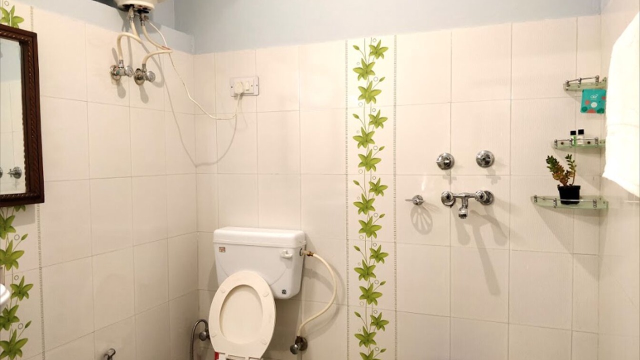 Photo of Bathroom in Mukteshwar