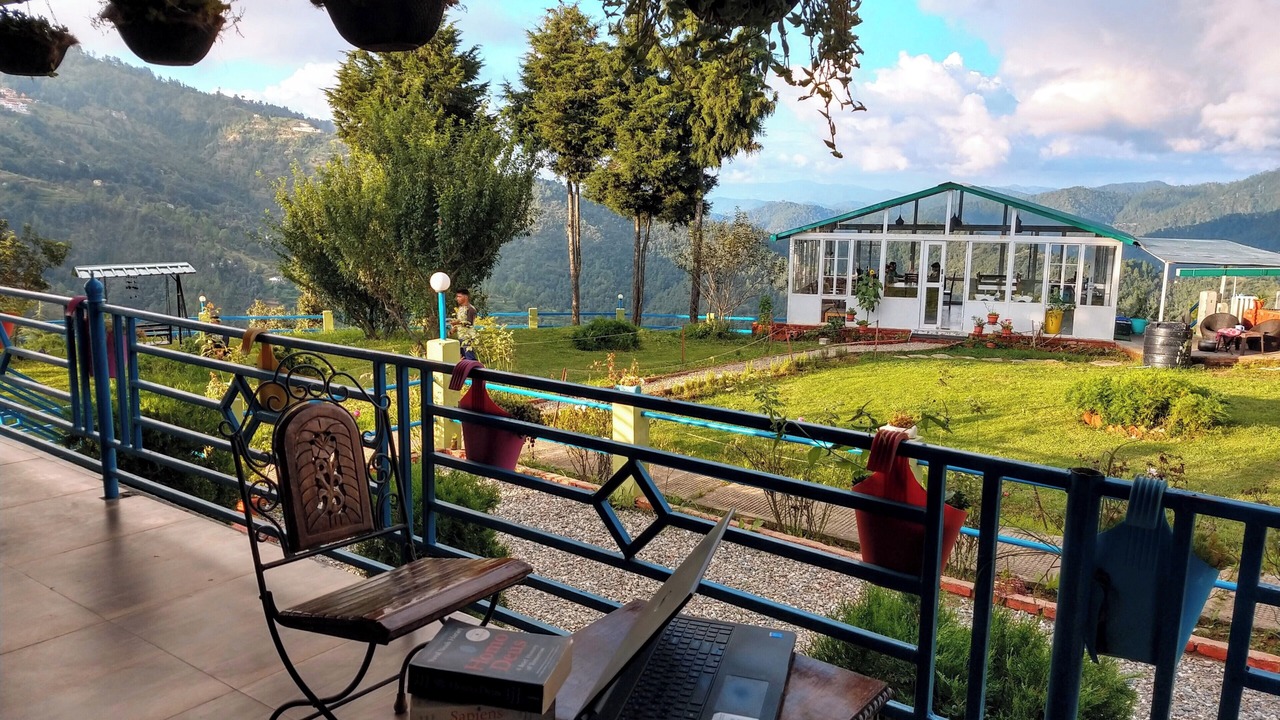 Photo of Bedroom in Mukteshwar