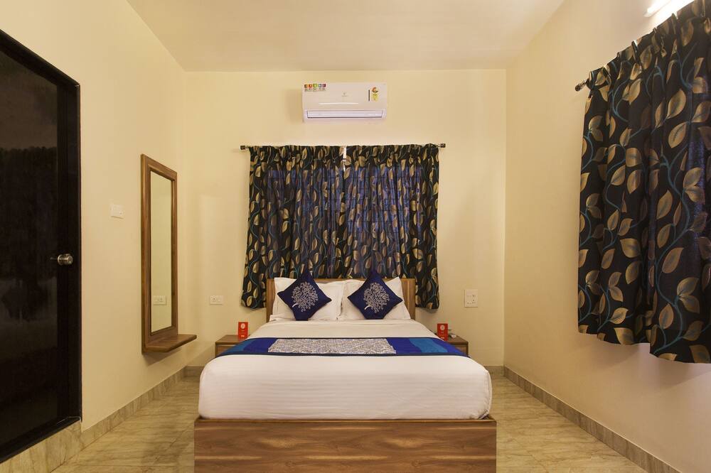 Photo of Bedroom in Mahabaleshwar