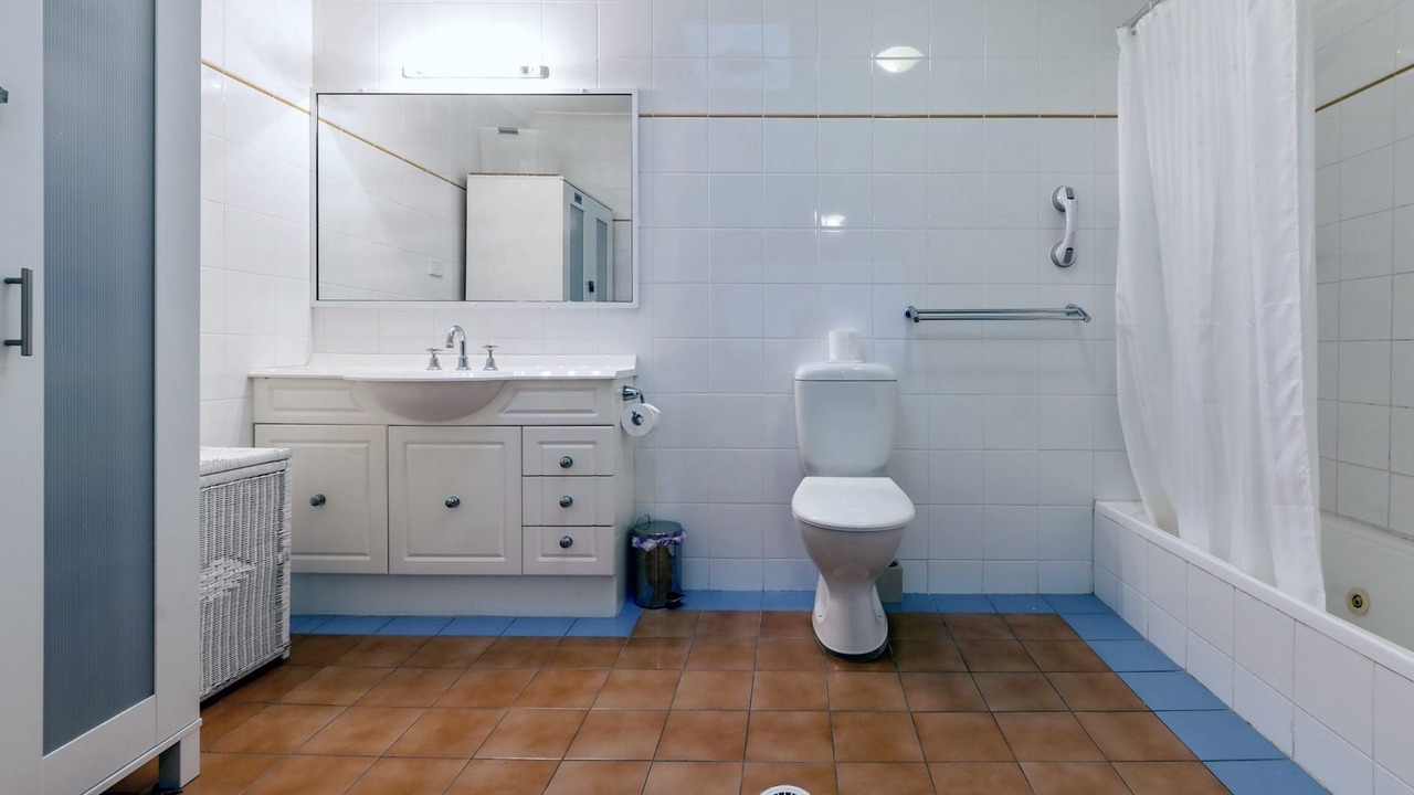 Photo of Bathroom in Salamander Bay