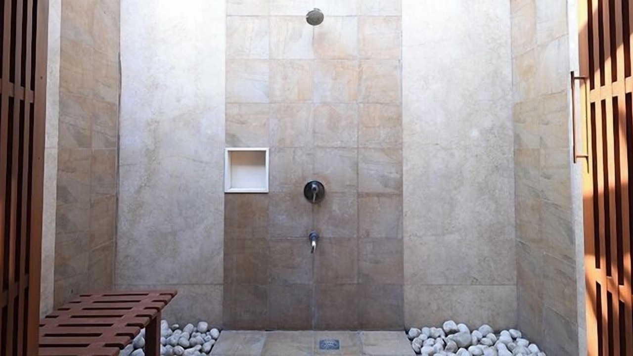 Photo of Bathroom in Gandipet