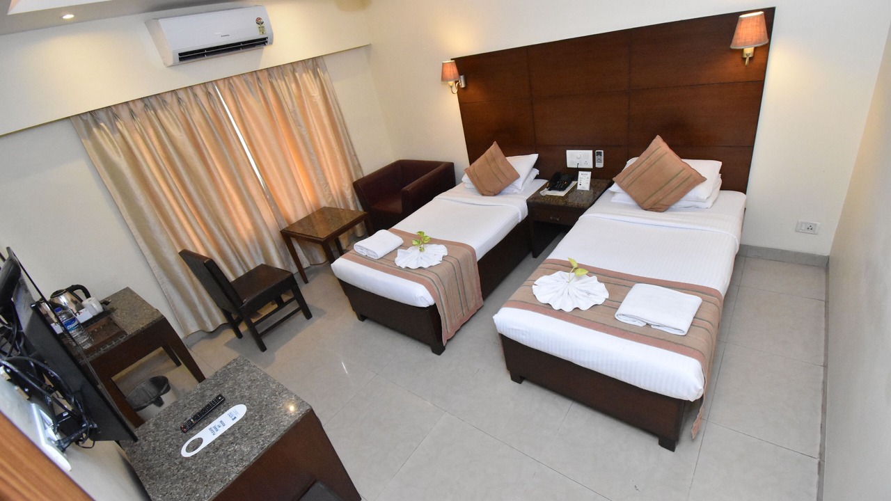 Photo of Bedroom in Juhu
