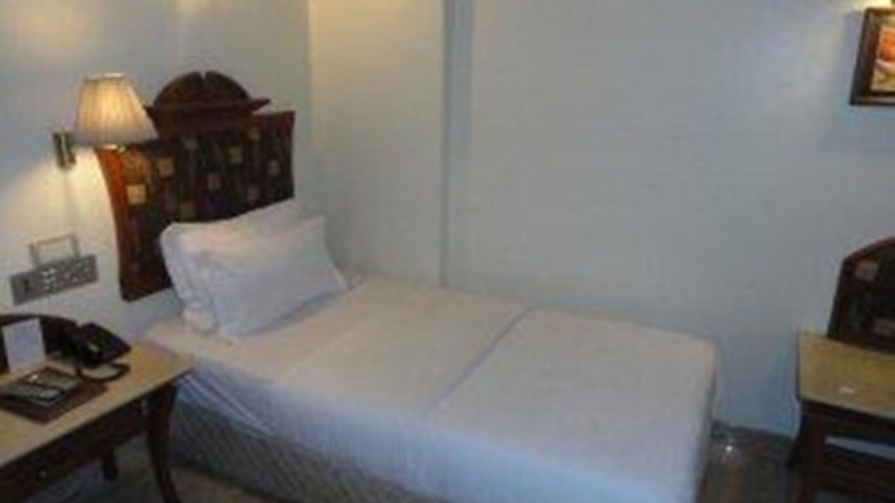 Photo of Bedroom in Vile Parle East