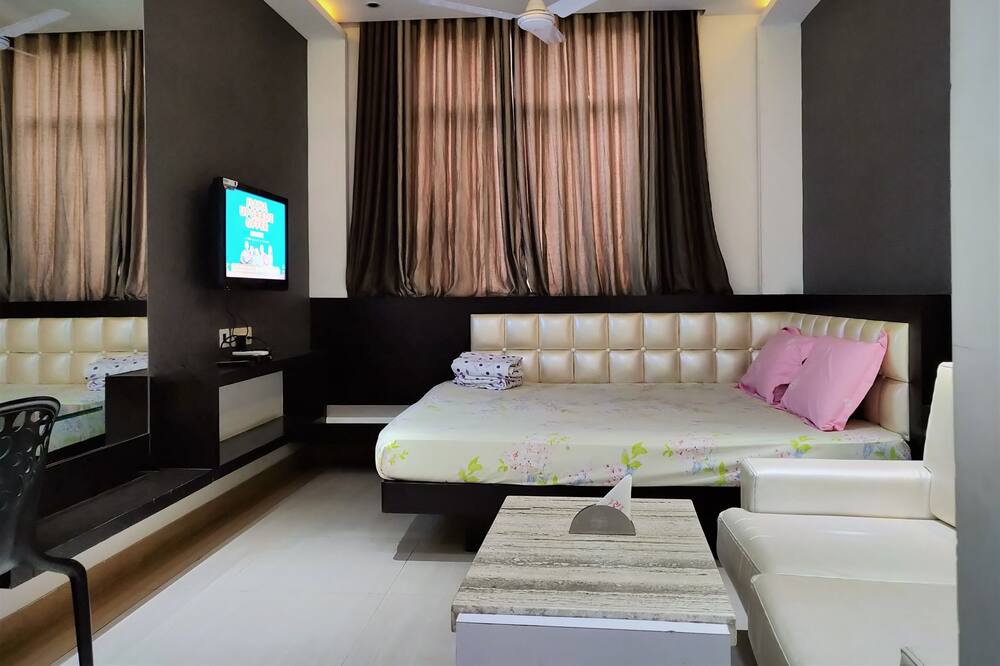 Photo of Bedroom in Adarsh Nagar