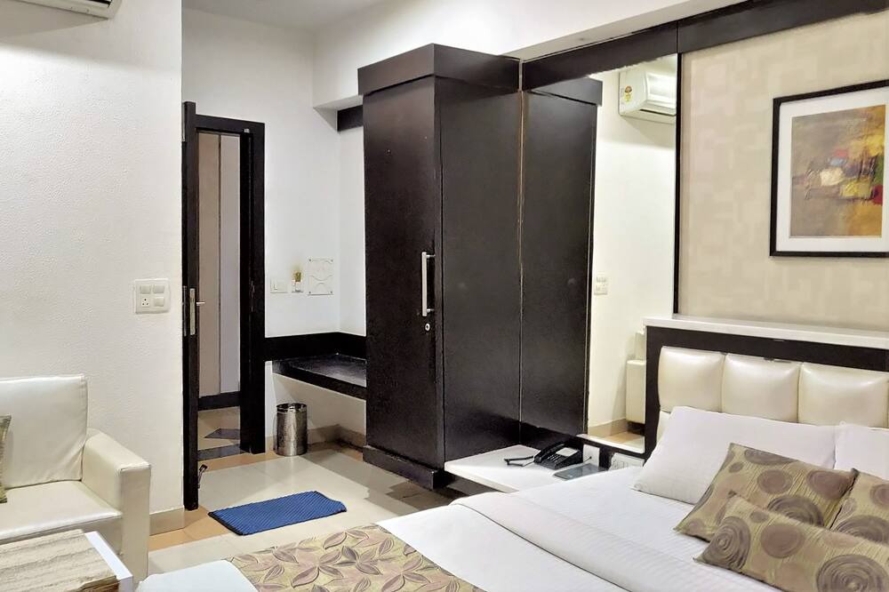 Photo of Bedroom in Adarsh Nagar