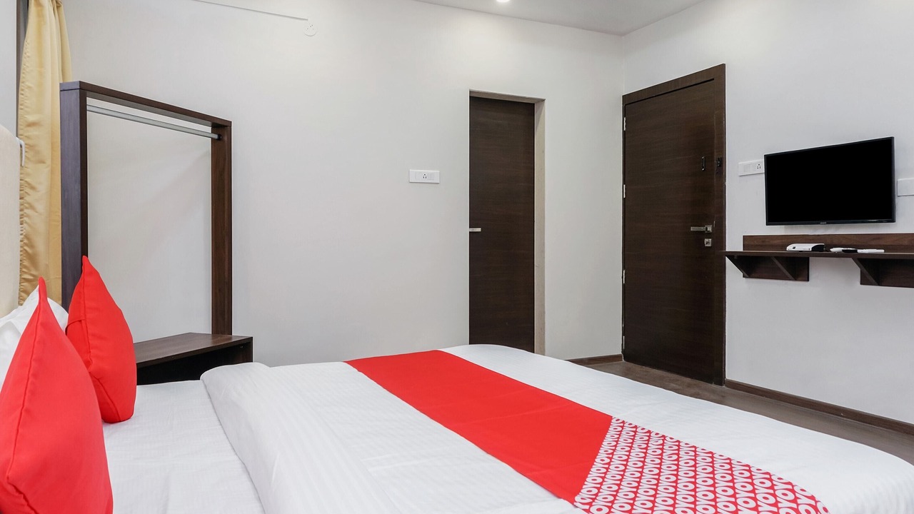 Photo of Bedroom in Undri