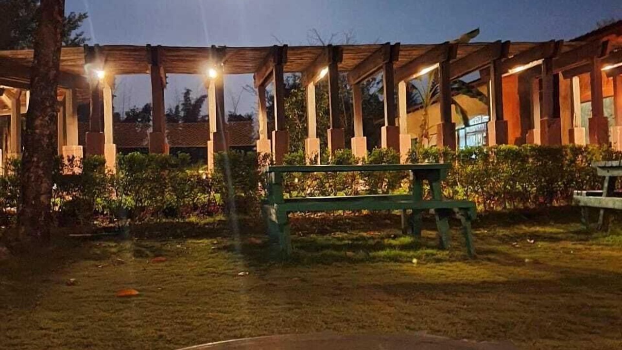 Photo of Outdoor in Mocha