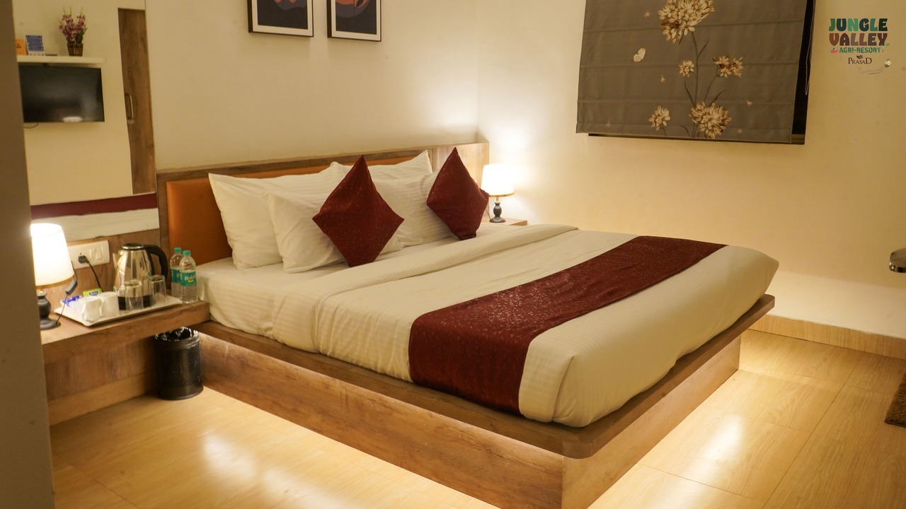 Photo of Bedroom in Mahabaleshwar