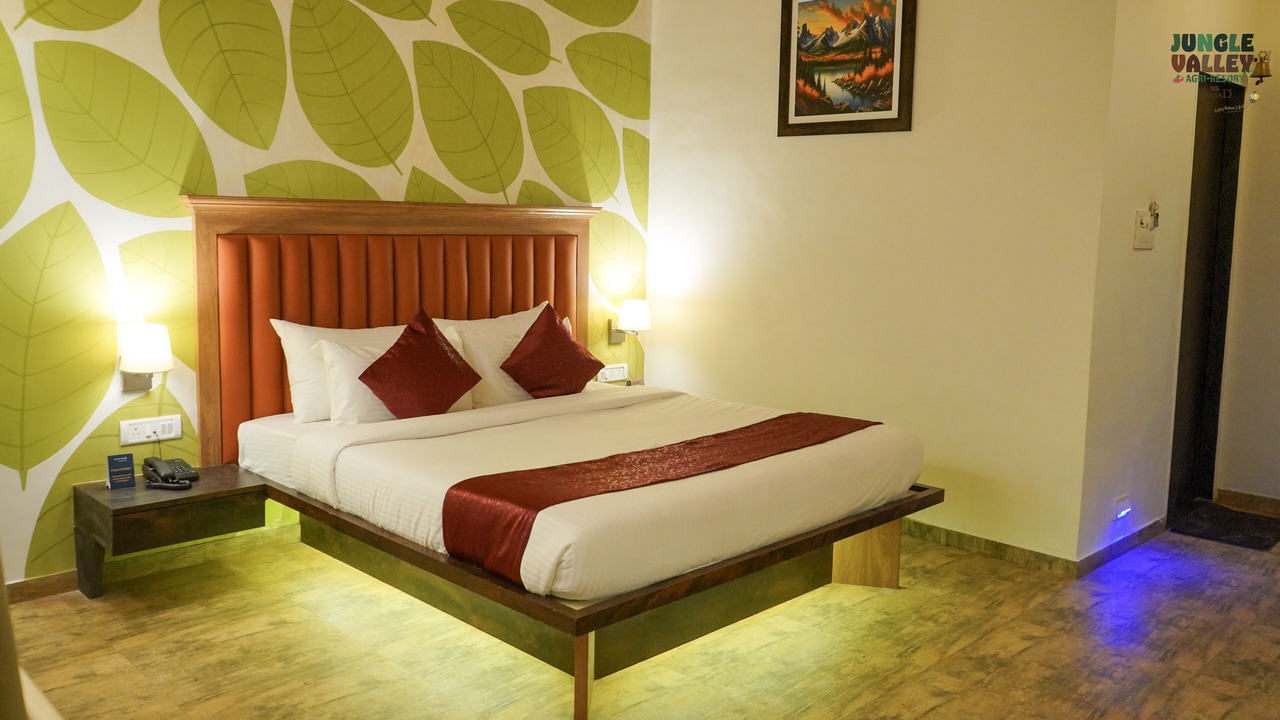 Photo of Bedroom in Mahabaleshwar