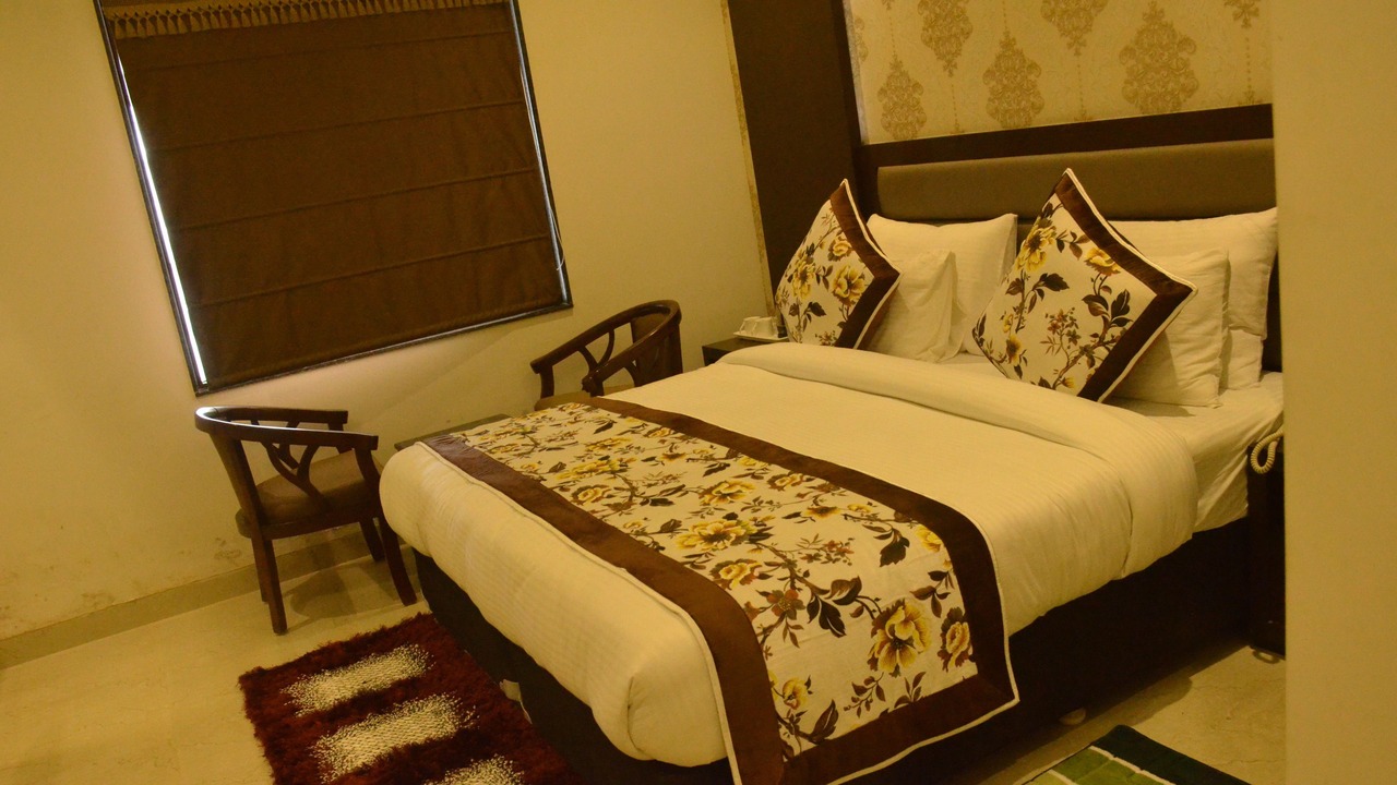 Photo of Bedroom in Etmadpur