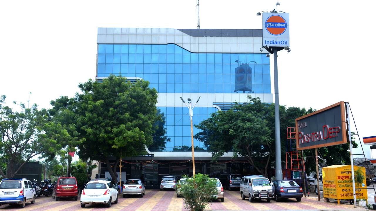 Photo of Outdoor in Etmadpur