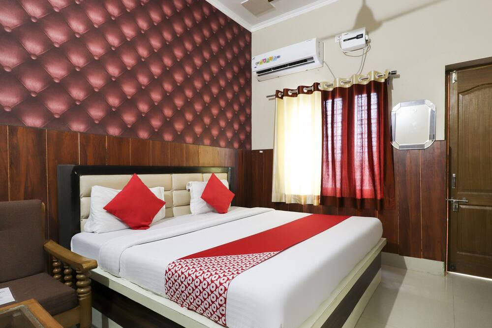 Photo of Bedroom in Roorkee