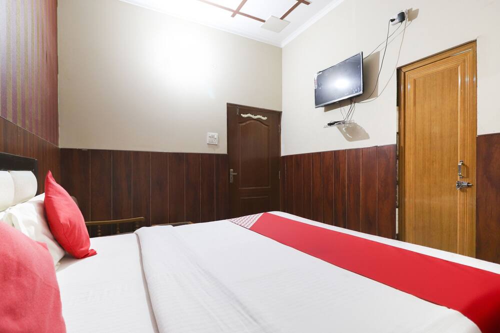 Photo of Bedroom in Roorkee
