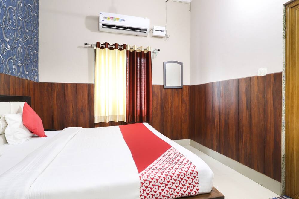 Photo of Bedroom in Roorkee