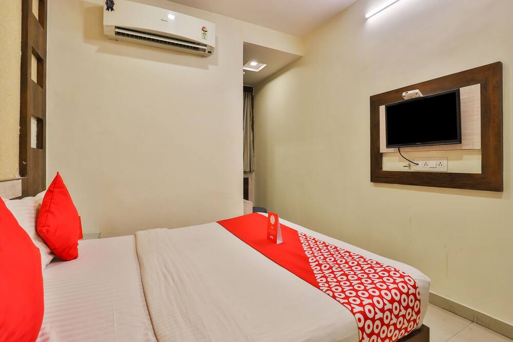 Photo of Bedroom in Thaltej