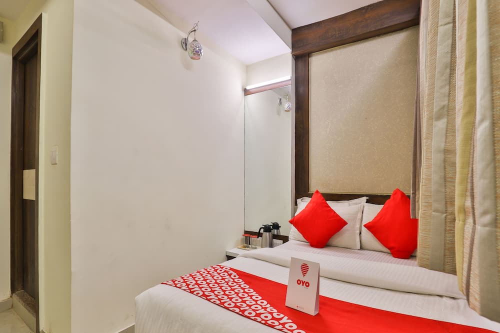 Photo of Bedroom in Thaltej
