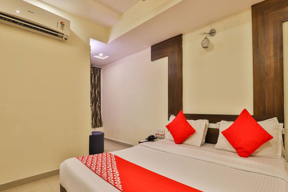 Photo of Bedroom in Thaltej