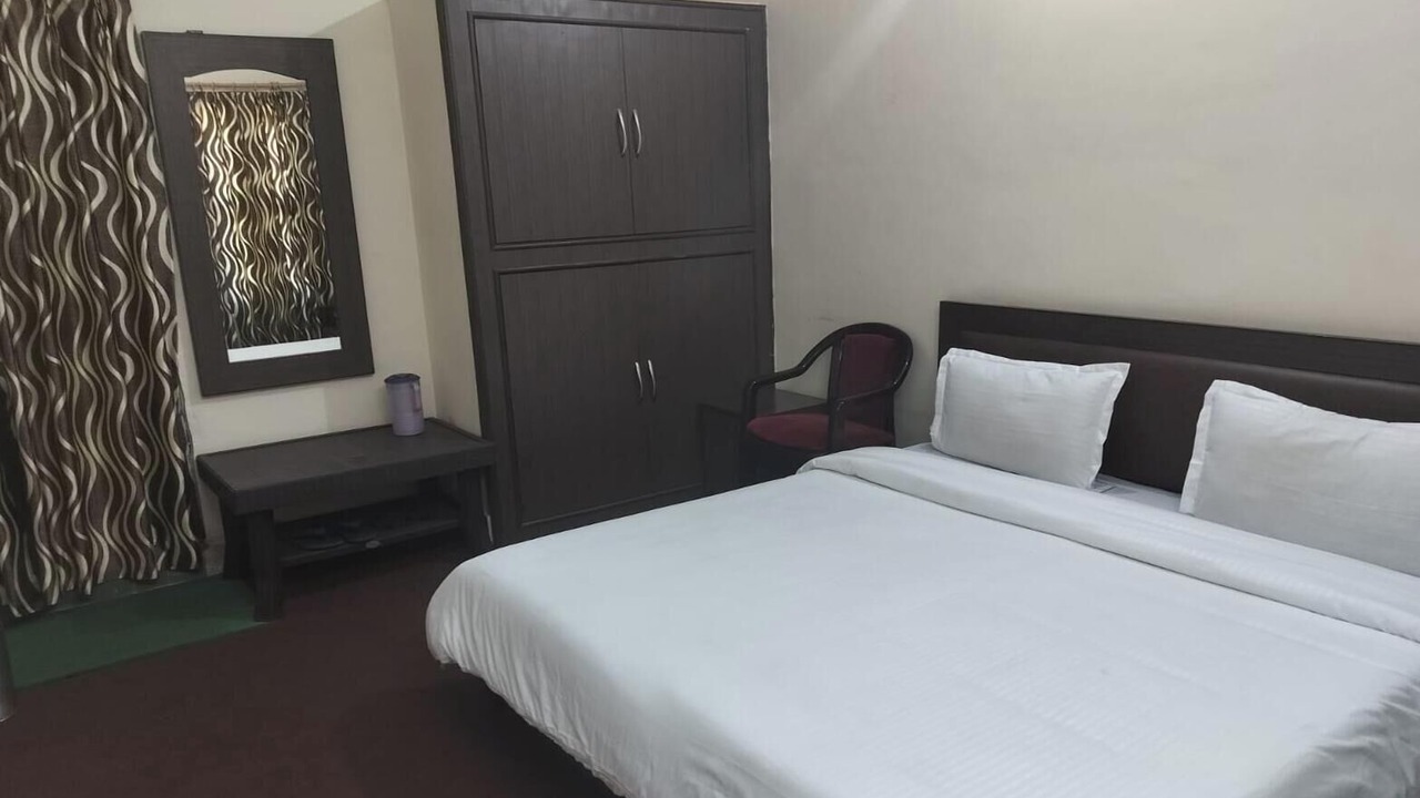 Photo of Bedroom in Ukhimath