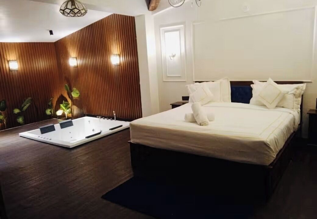 Photo of Bedroom in Mahabaleshwar