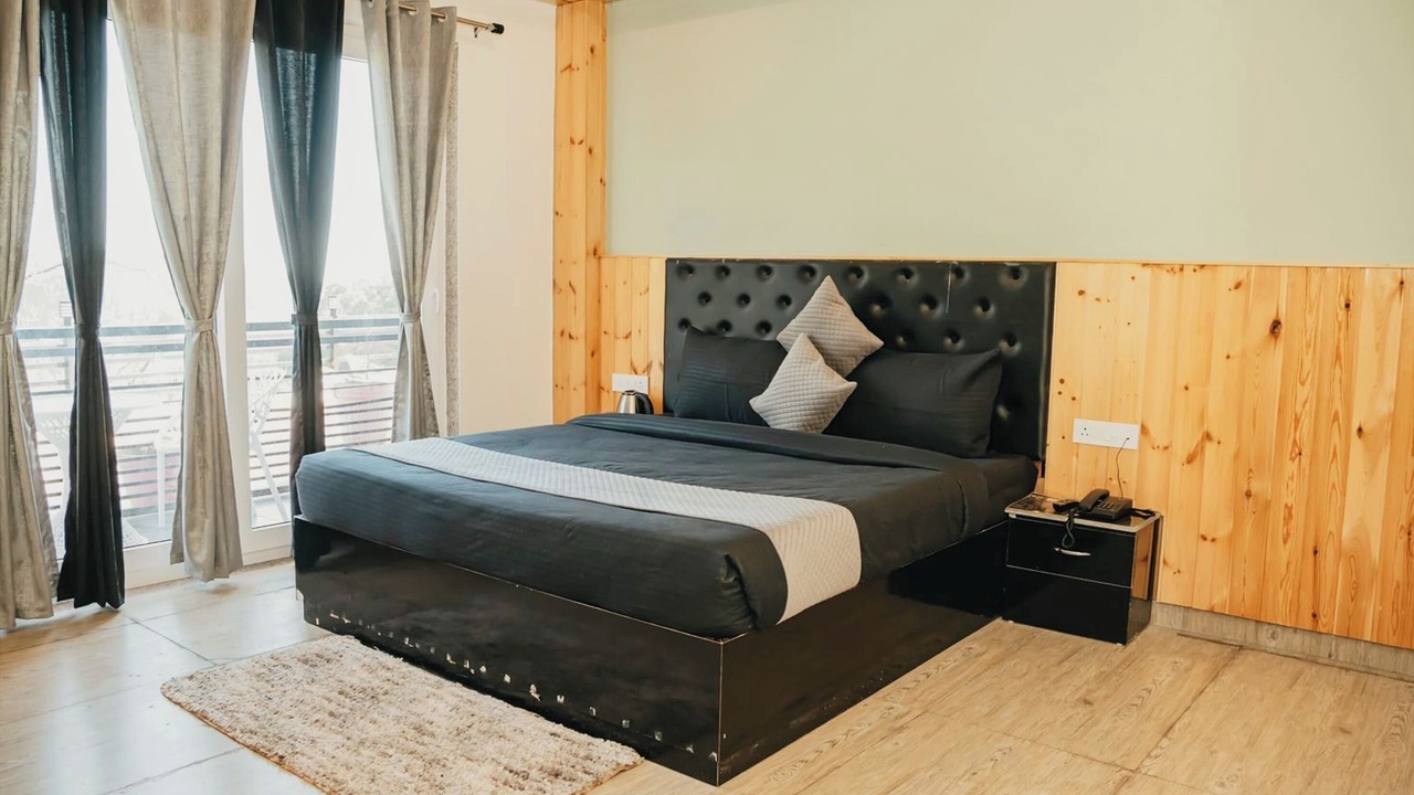 Photo of Bedroom in Nainital