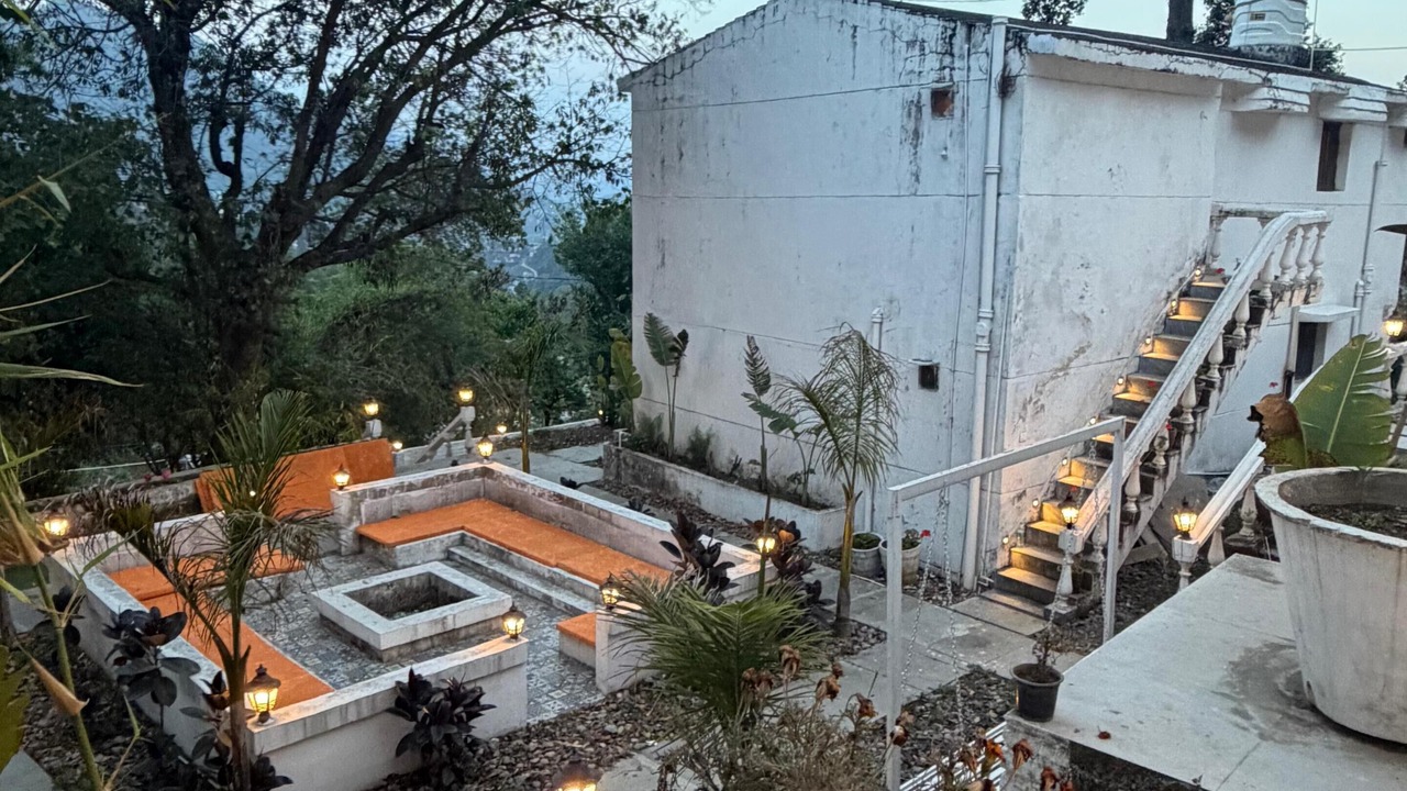 Photo of Patio Balcony in Bhagtpura