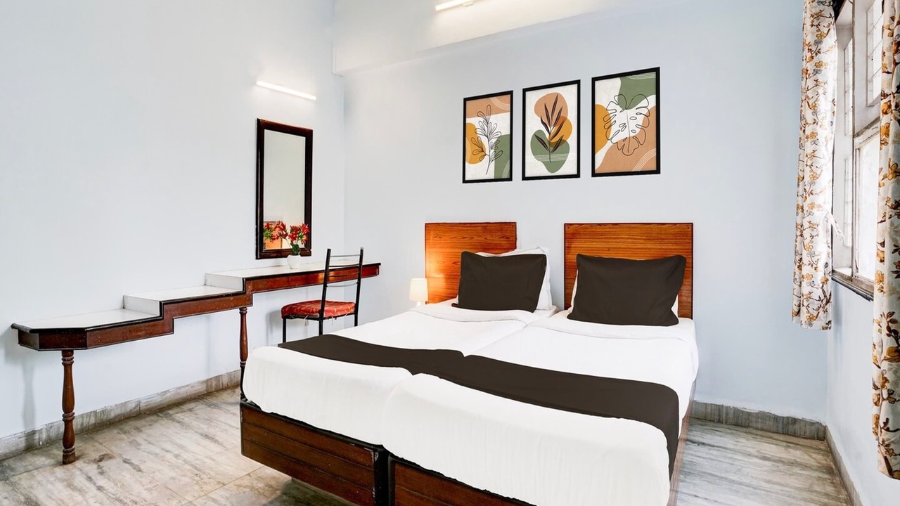 Photo of Bedroom in Daulatabad