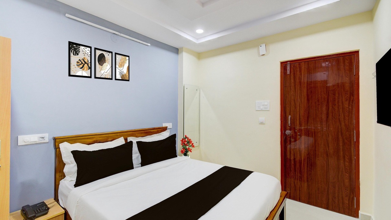 Photo of Bedroom in Nanakram Guda