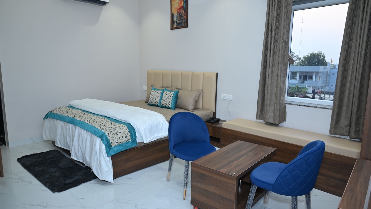 Photo of Bedroom in Balaghat