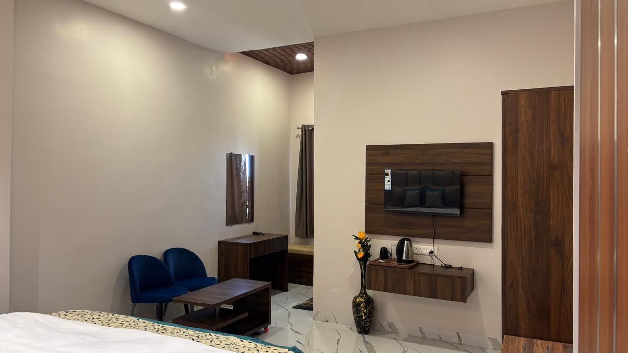 Photo of Bedroom in Balaghat