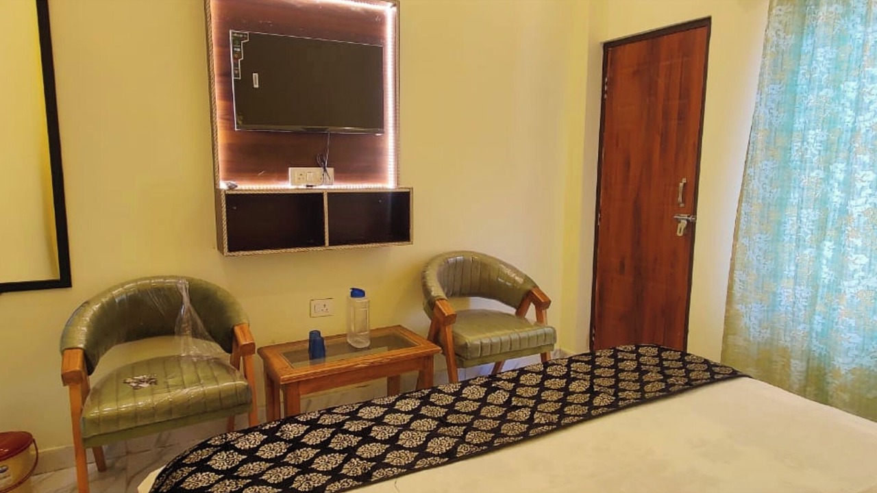 Photo of Bedroom in Uttarkashi