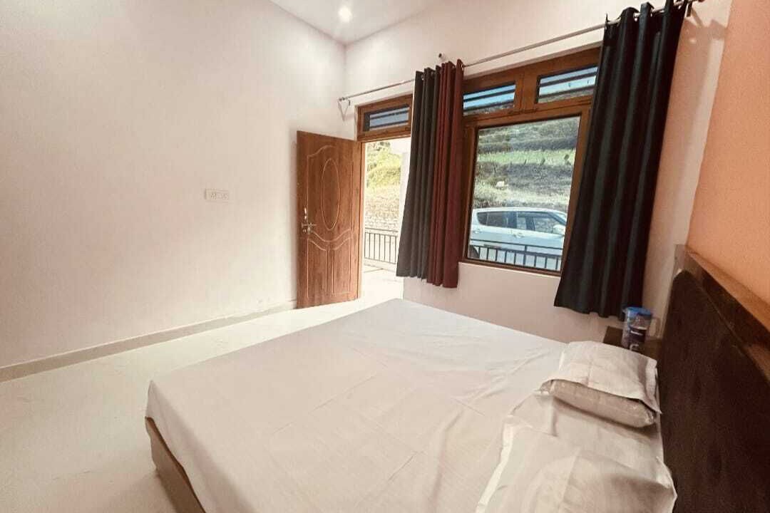 Photo of Bedroom in Sitapur
