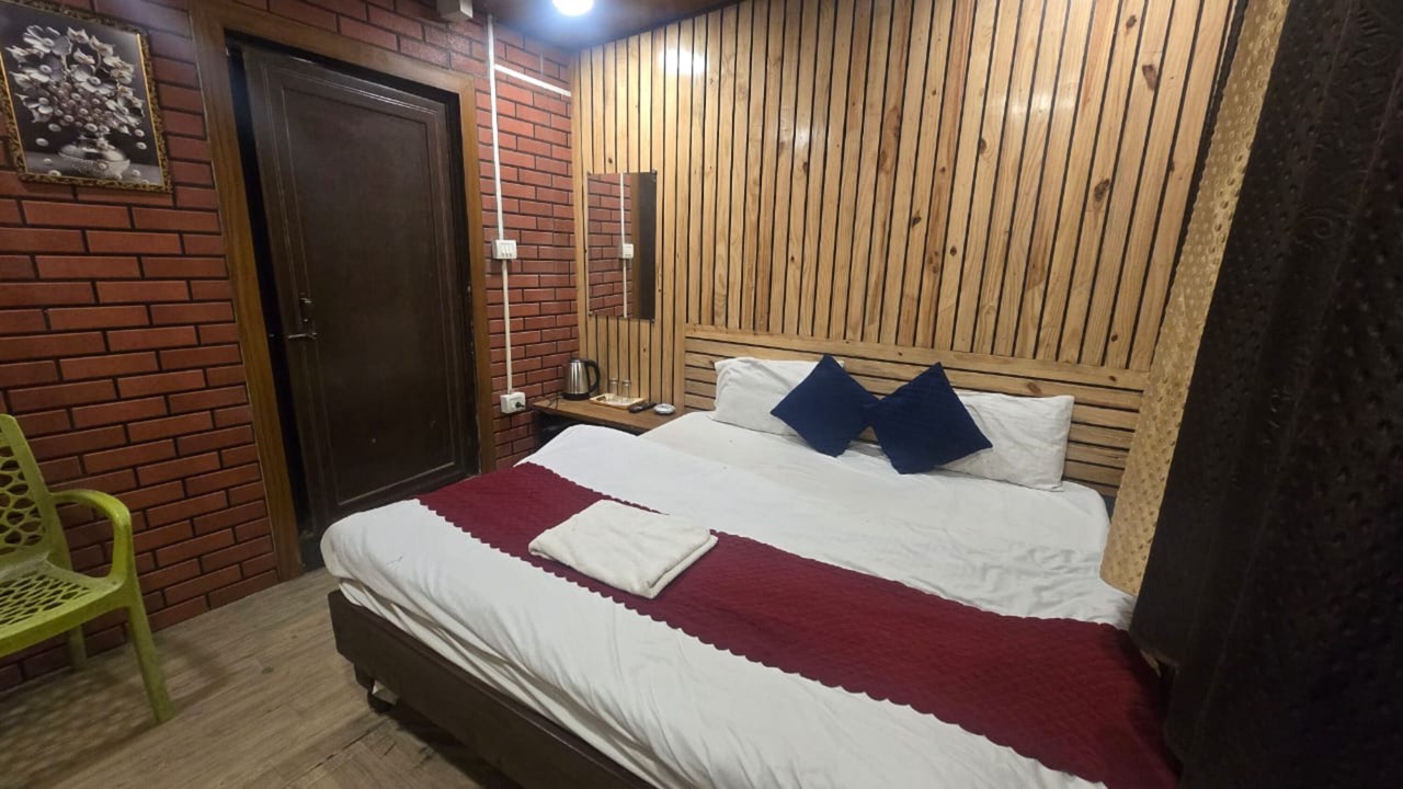 Photo of Bedroom in Nainital
