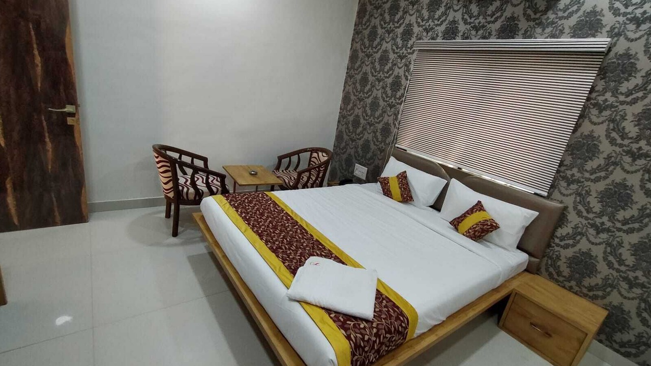 Photo of Bedroom in Akola