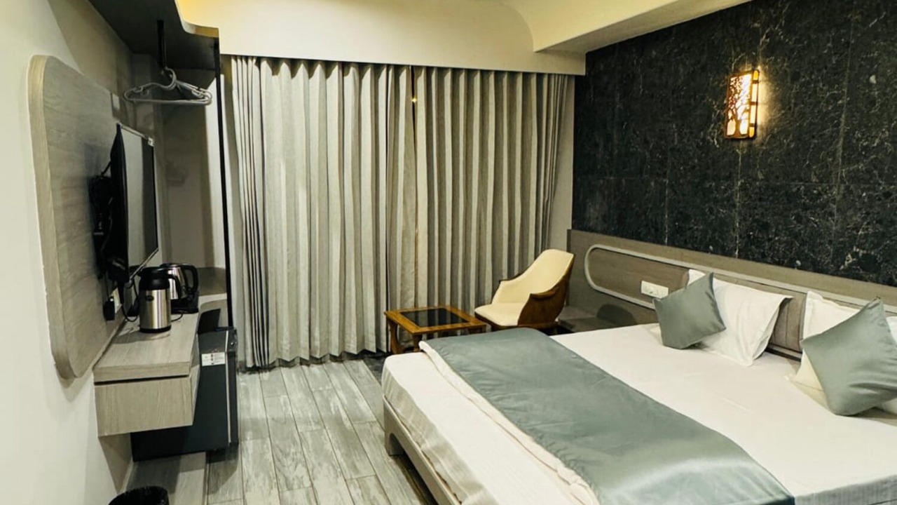 Photo of Bedroom in Gandhinagar